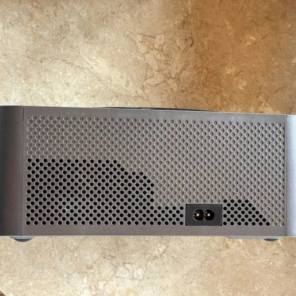 Ultimea Apollo P40 Projector - Picture 5 of 8